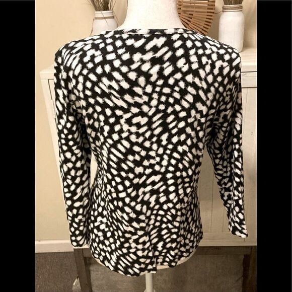 Rafaella Black & White Top Large - Picture 2 of 7